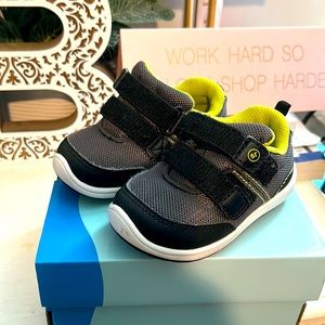 Stride Rite Baby Boys Sneakers Size 5.5M